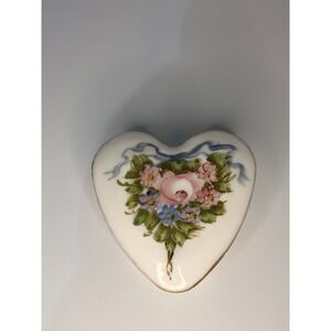 Vintage Heart Shaped Porcelain Trinket Box Floral Gold Trim Jewelry Keepsake Box